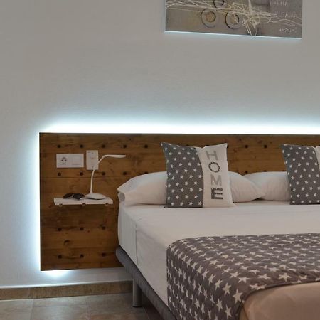 Arkadia Apartaments 2.1 Roses Extérieur photo